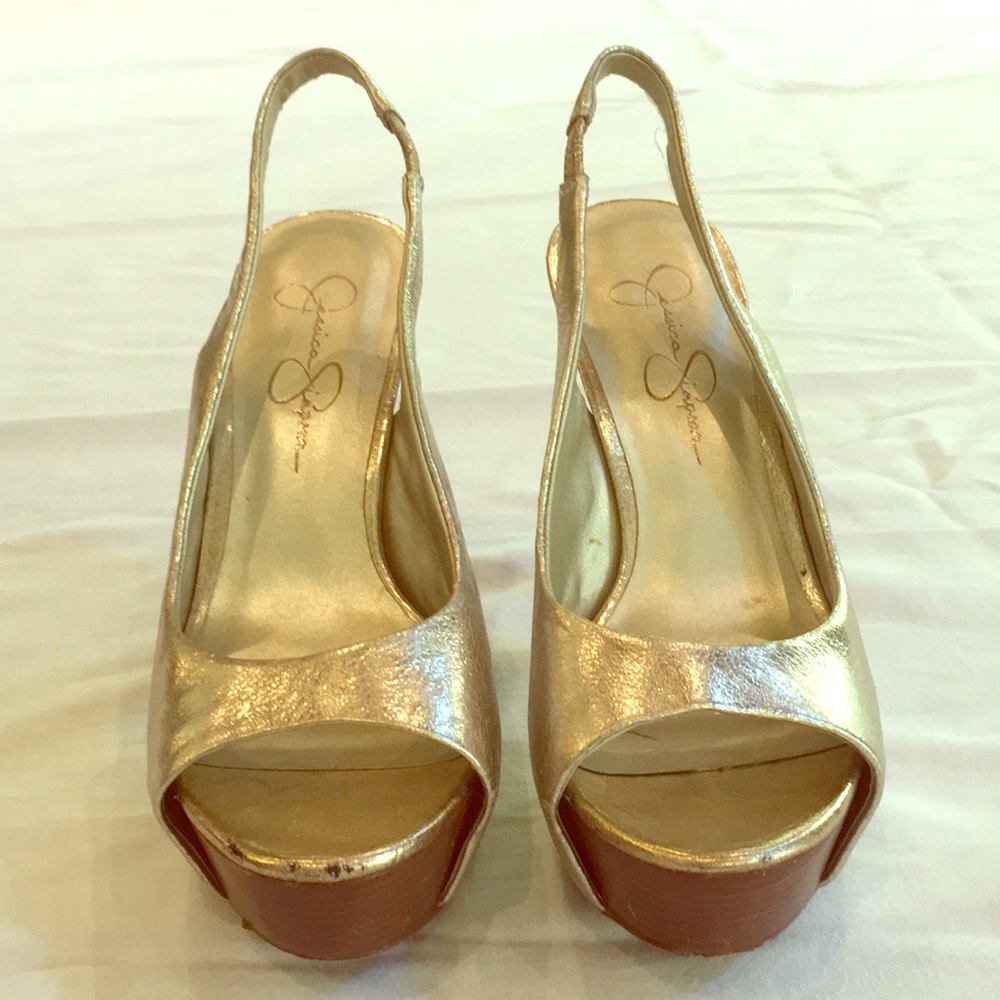 Size 7, Jessica Simpson gold shoes